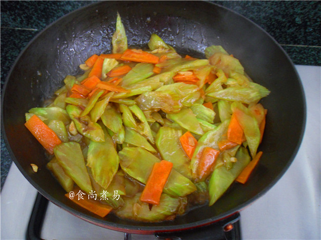 莴笋胡萝卜片步骤7