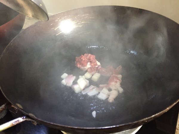 胡萝卜炒青豆步骤3