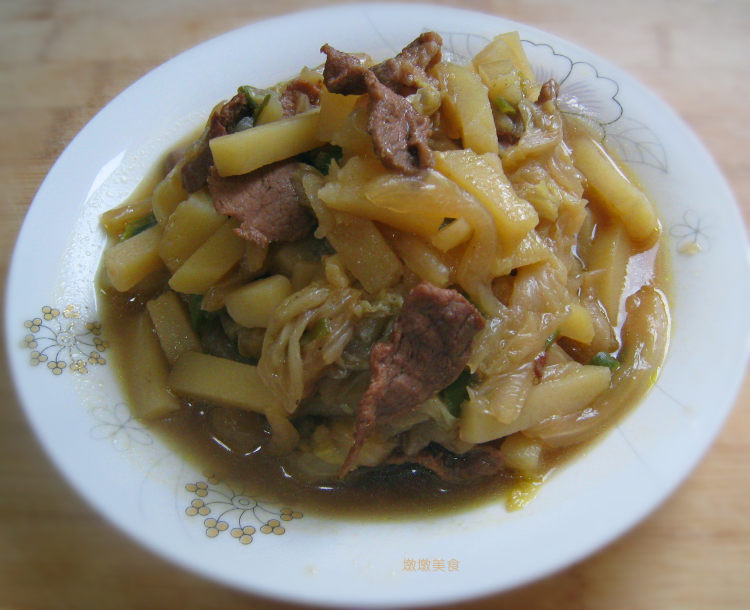 白菜猪肉炖土豆条步骤14