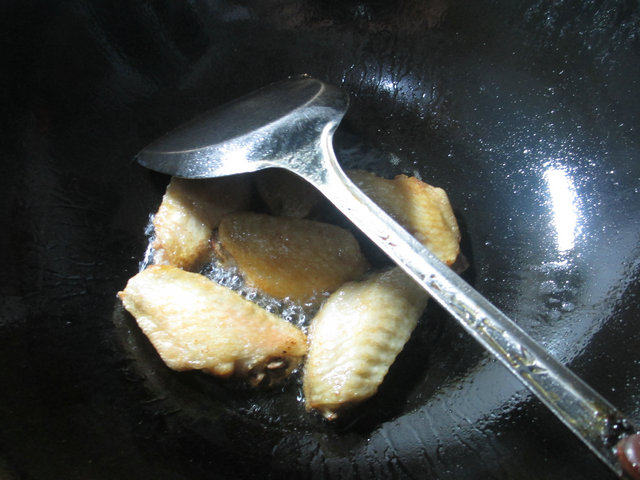 中翅白菜煮粉丝步骤2