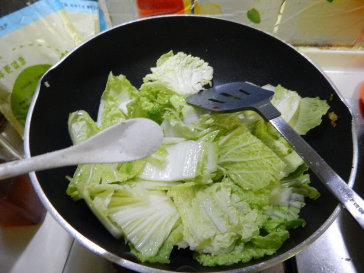 酸辣白菜步骤6