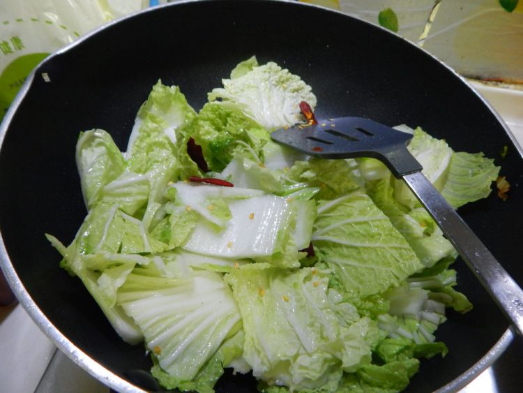 酸辣白菜步骤7