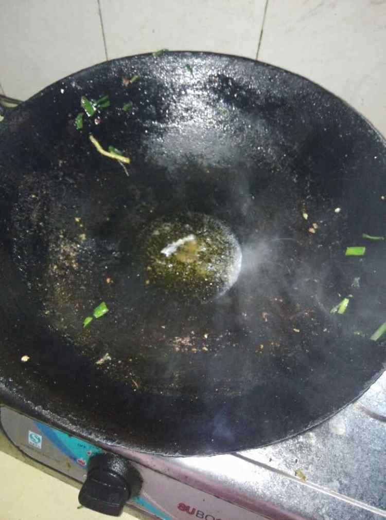 千张炒白菜步骤2