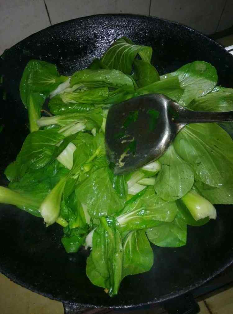 千张炒白菜步骤4