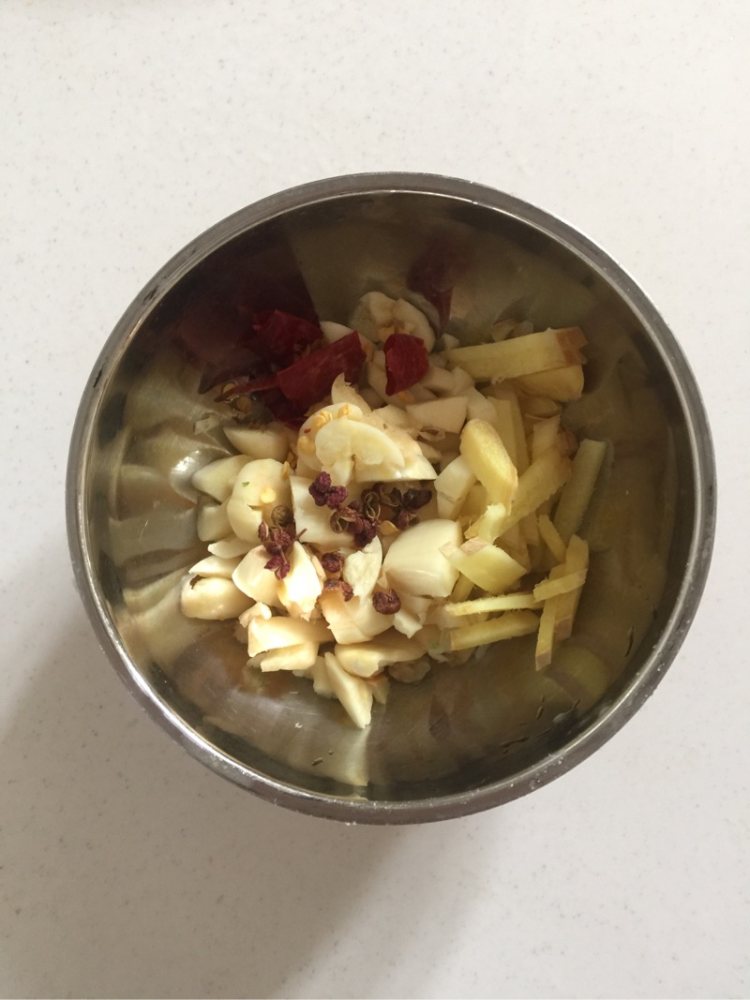 白菜丝炒肉片步骤3