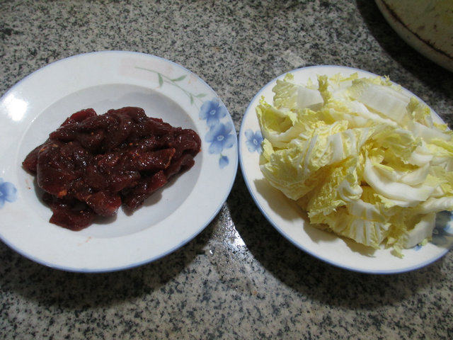 牛柳炒白菜步骤1