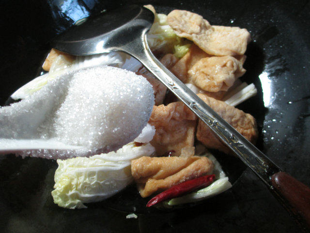 白菜煮豆腐干步骤7