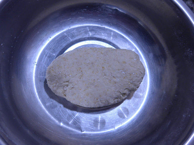 白菜炒燕麦疙瘩片步骤2