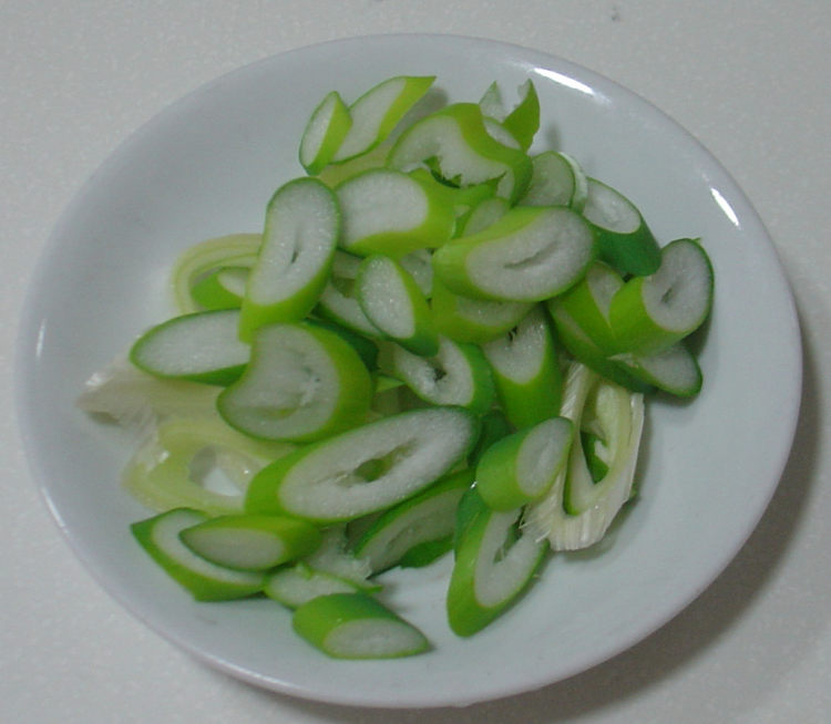 三文鱼烧白菜粉条步骤5