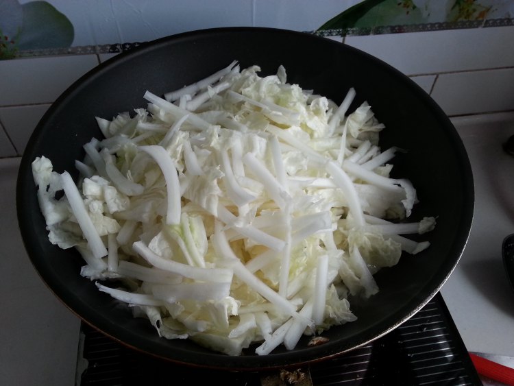 白菜炖冷冻豆腐步骤4