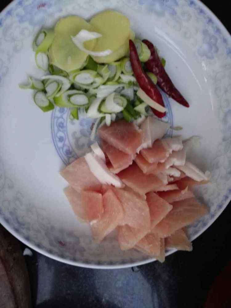 白菜炖干豆腐丝步骤4