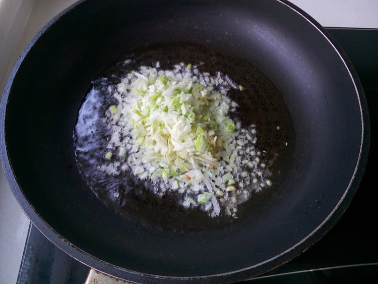 白菜肉馅蒸饺步骤4