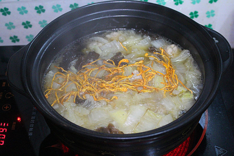 虫草白菜木耳肉丸粉丝步骤6