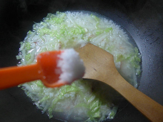 酱肉白菜泡饭步骤5