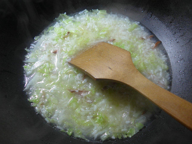 酱肉白菜泡饭步骤7