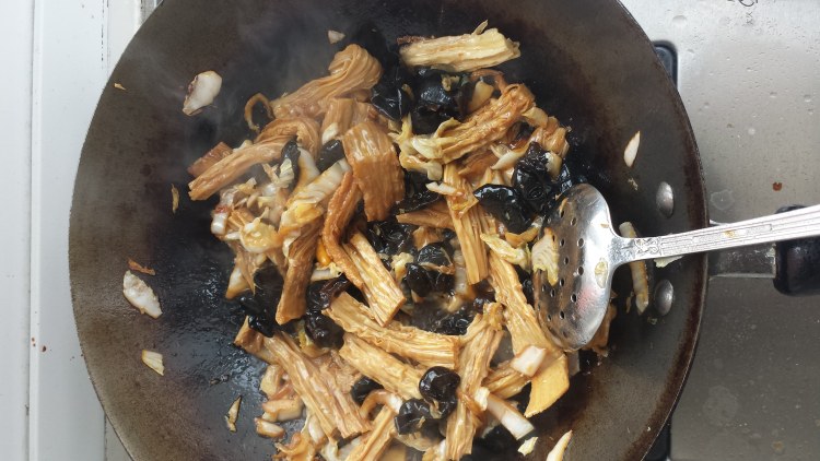 木耳腐竹步骤7