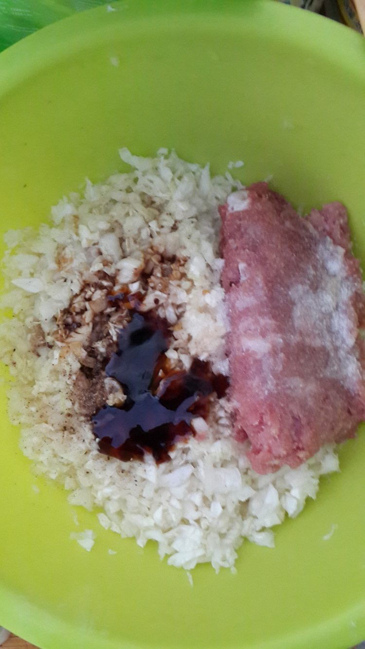 白菜肉水饺步骤6