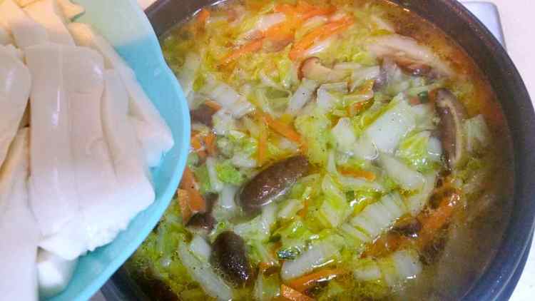 白菜豆腐三丝汤步骤11