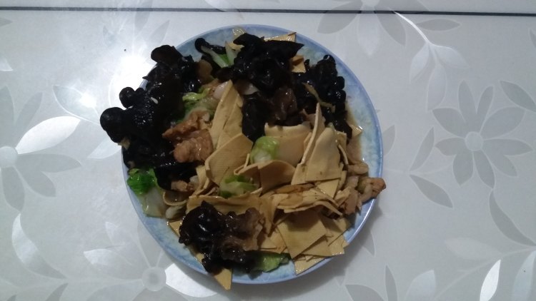 白菜木耳豆腐皮步骤7