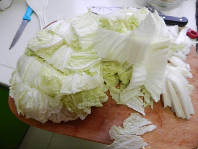 白菜粉条烧豆腐步骤2