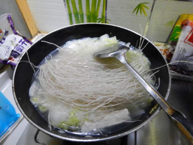 白菜粉条烧豆腐步骤10