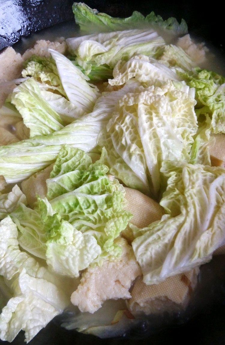 白菜牡蛎炖冻豆腐步骤6