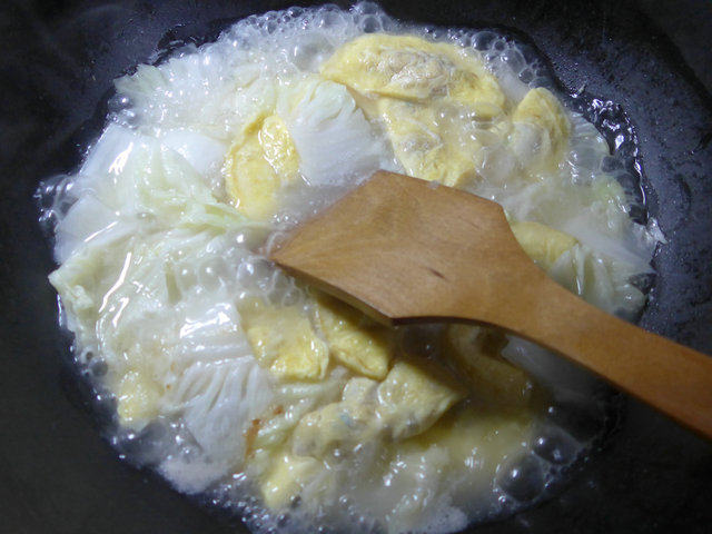 浓汤宝蛋饺白菜步骤5