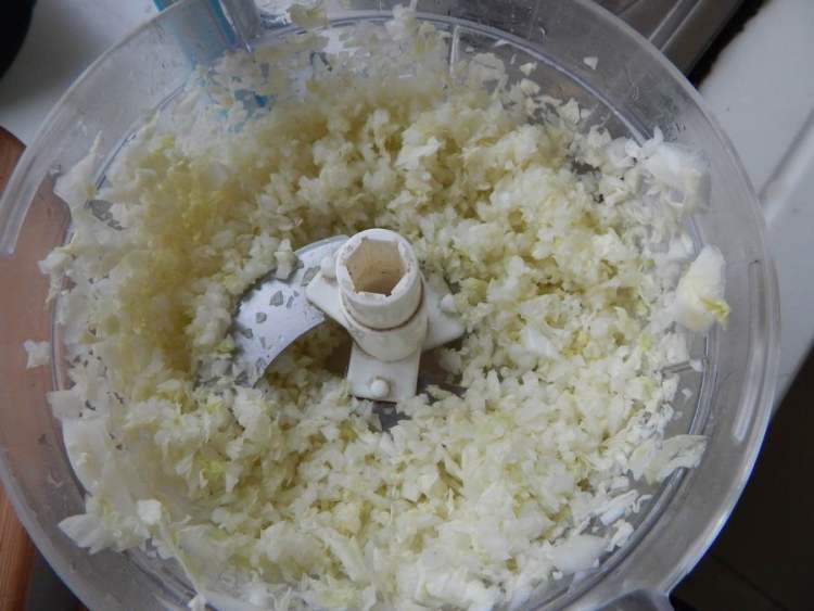 白菜猪肉煎饺步骤3