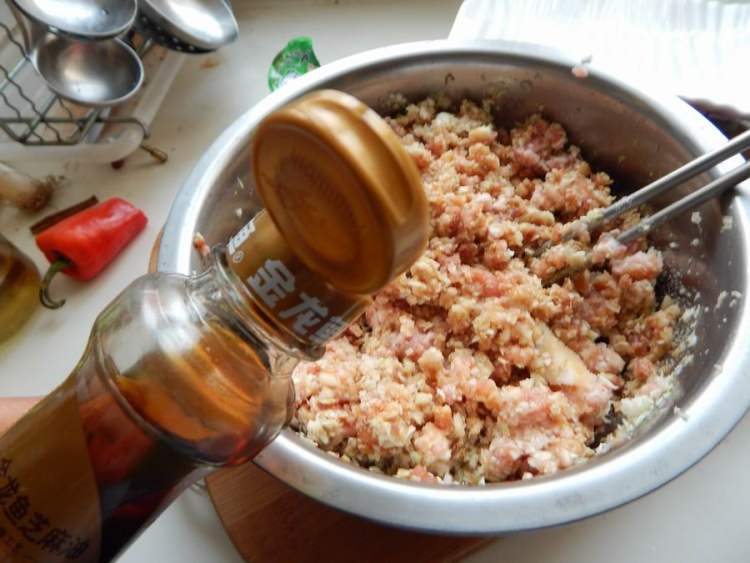 白菜猪肉煎饺步骤12