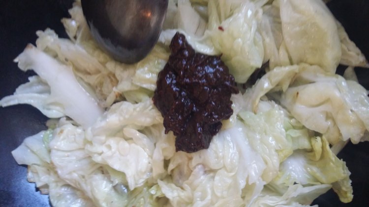 干酱炖白菜豆腐步骤5
