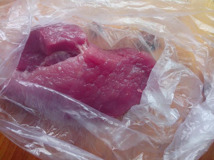 白菜肉片汤步骤2