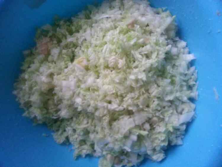 白菜平菇饺步骤1