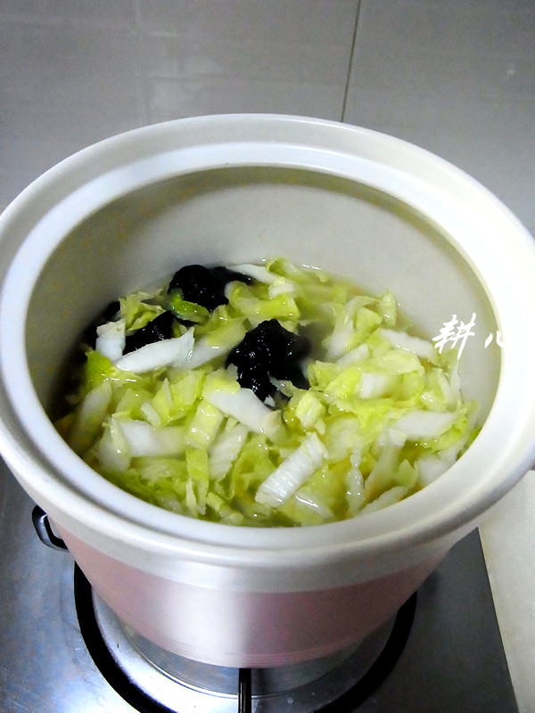 虾皮白菜木耳汤步骤9
