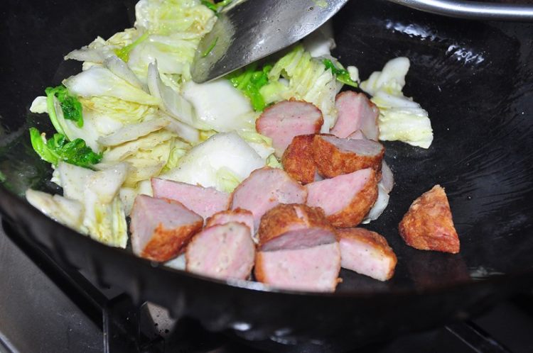 肉丸黑白菜步骤6