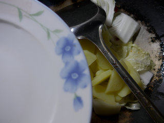 土豆炒白菜步骤5