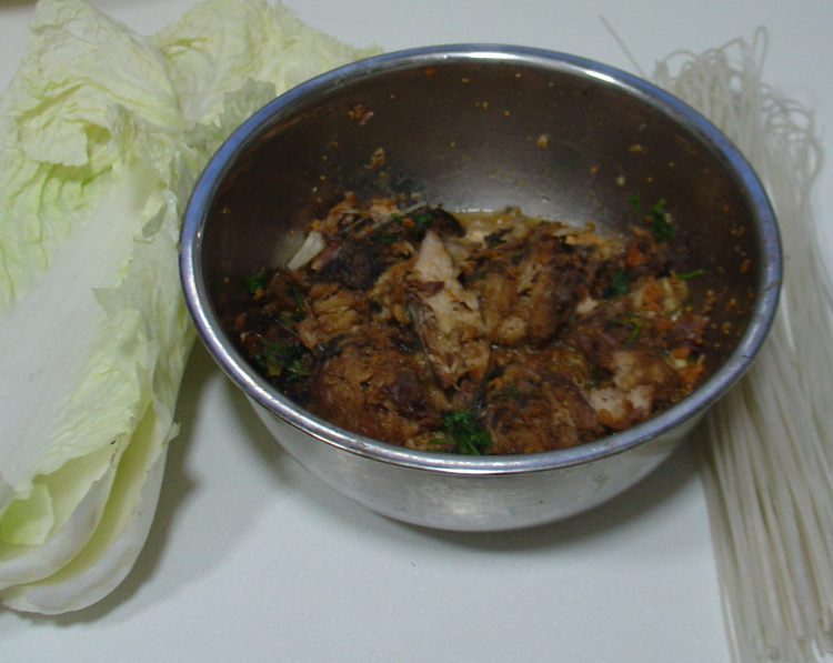 白菜粉条炖鲤鱼步骤1