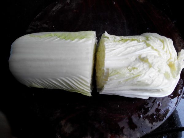 莲花白菜步骤1