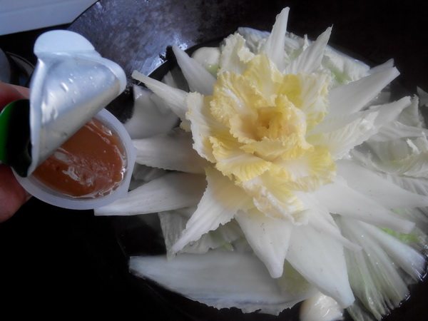 莲花白菜步骤8