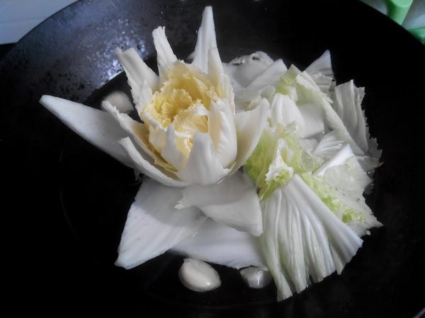 莲花白菜步骤6