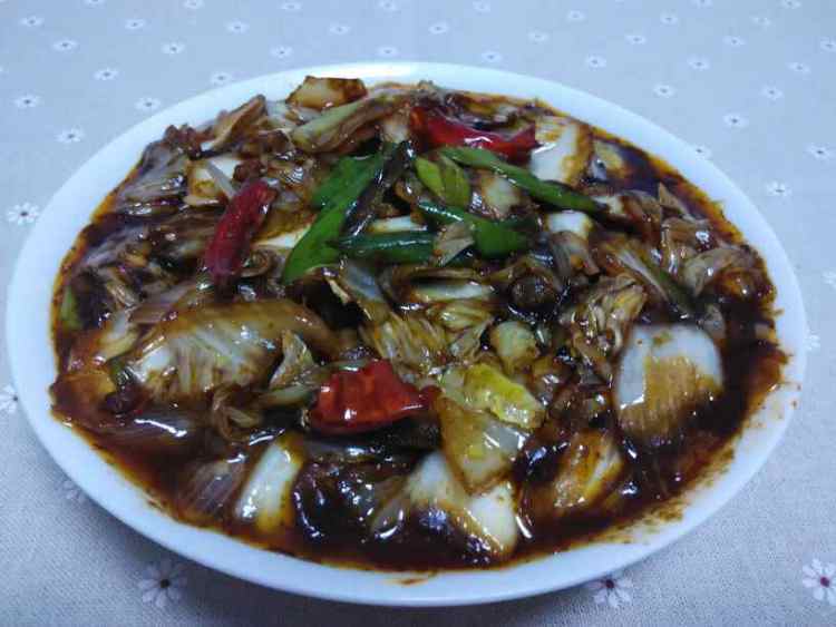 大葱白菜炒肉步骤8