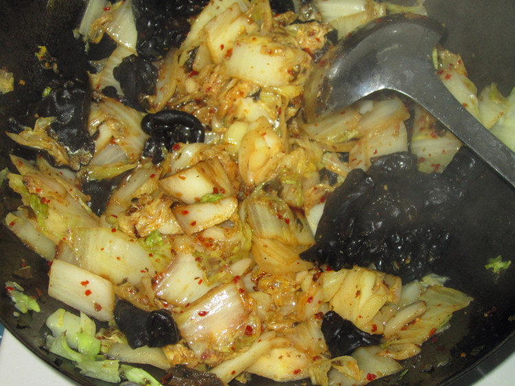 干锅白菜木耳步骤9