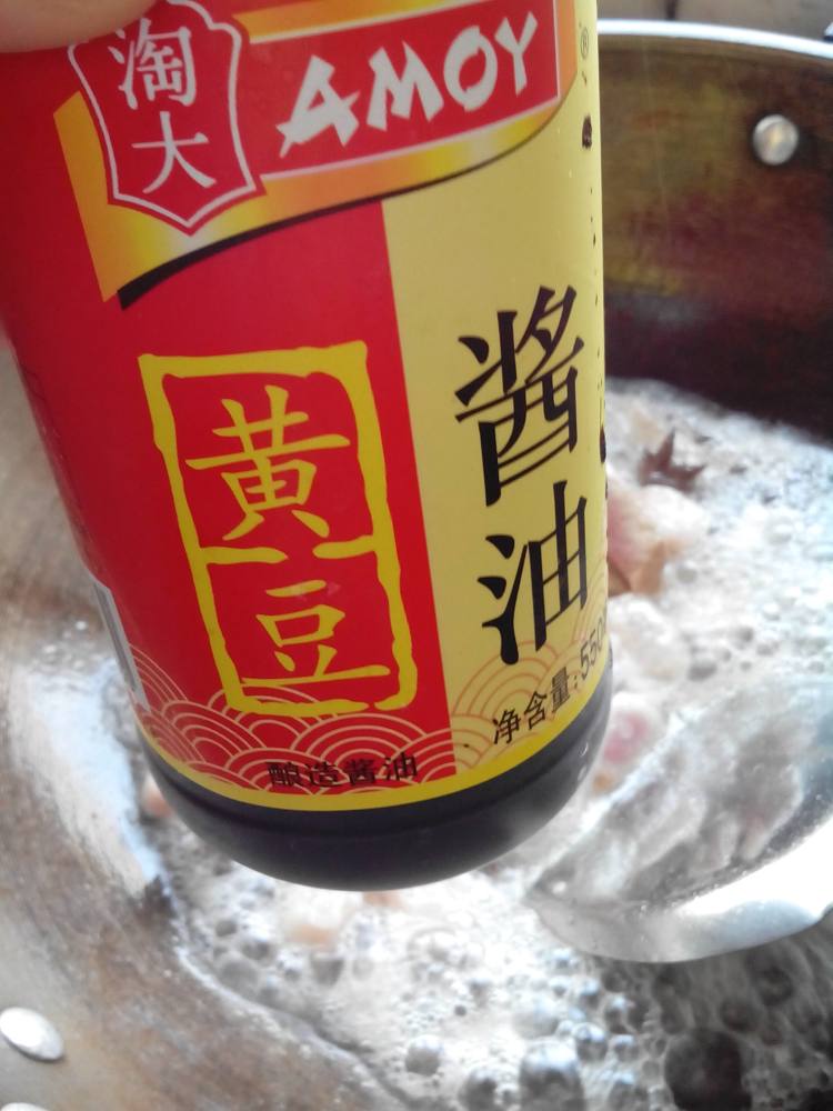 红烧肉炖白菜步骤5