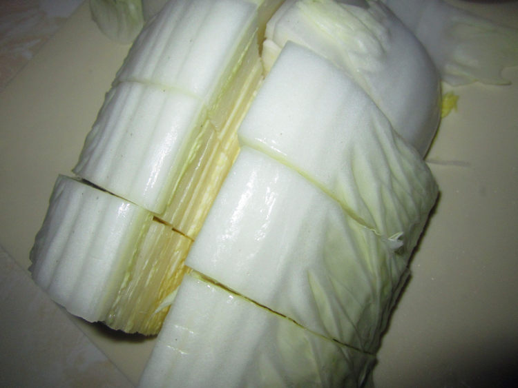干锅白菜香菇步骤1
