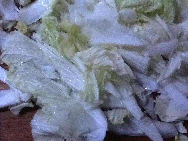 白菜汆丸子步骤4