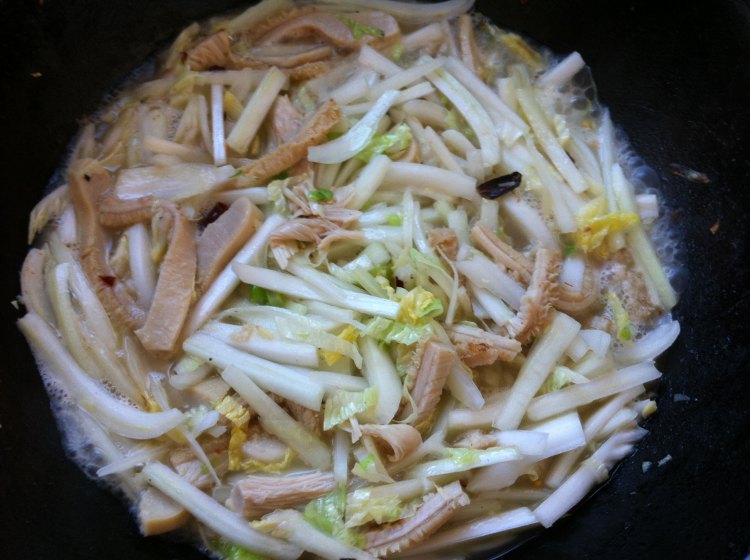 白菜炒牛肚步骤6