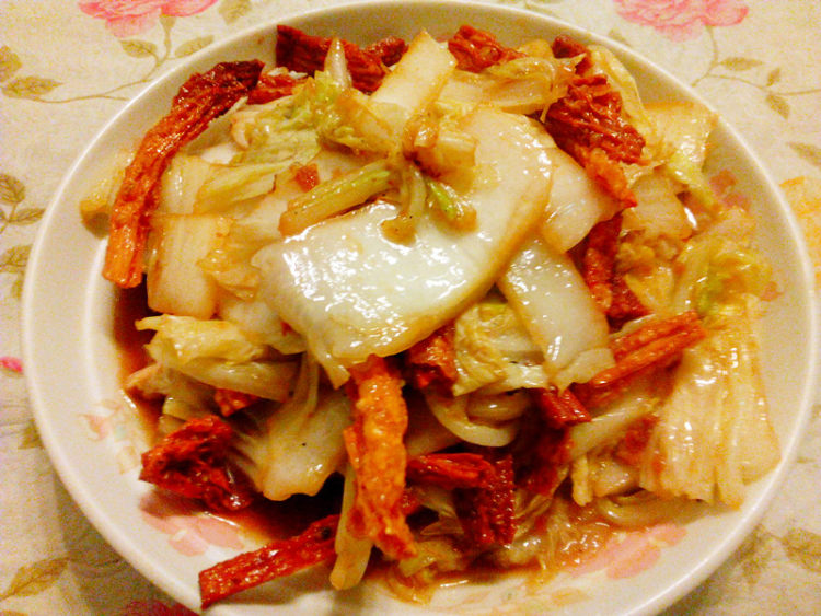 白菜炒腐竹步骤11
