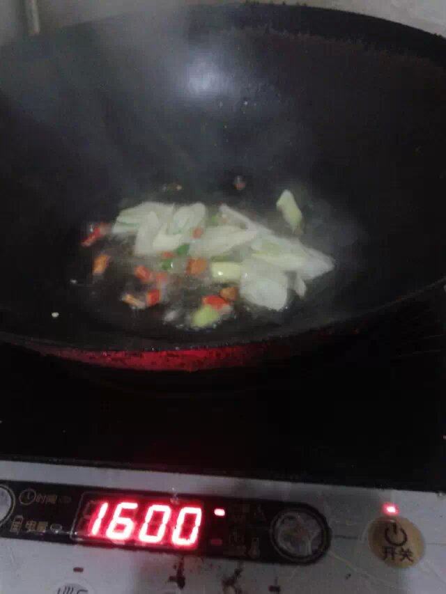 家常粉丝白菜步骤5