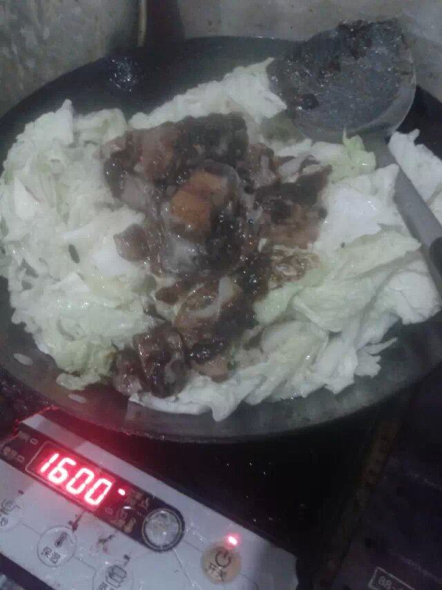 家常粉丝白菜步骤8