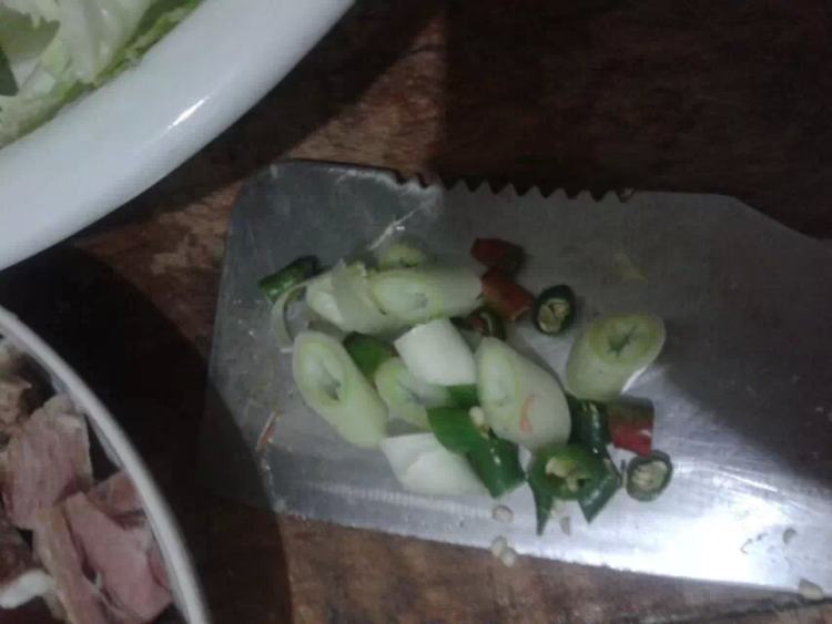 白菜烧素丸步骤1
