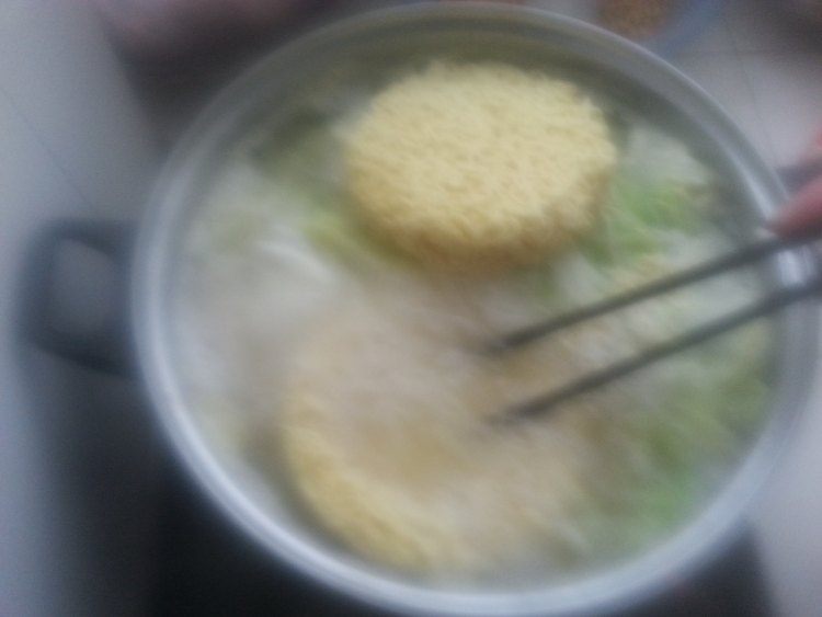 白菜煮面步骤5